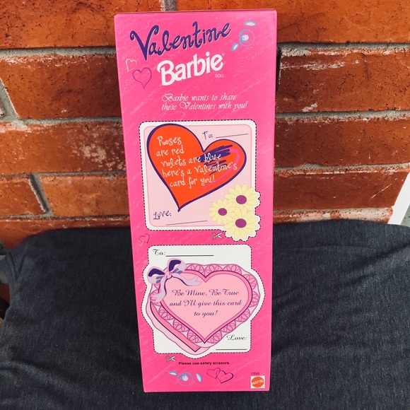 1997 Valentine Barbie doll - Picture 4 of 8